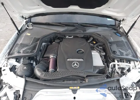 2017 Mercedes-Benz C 300 Sport 4Matic из США, поврежденный, VIN WDDWF4KB3HR243314